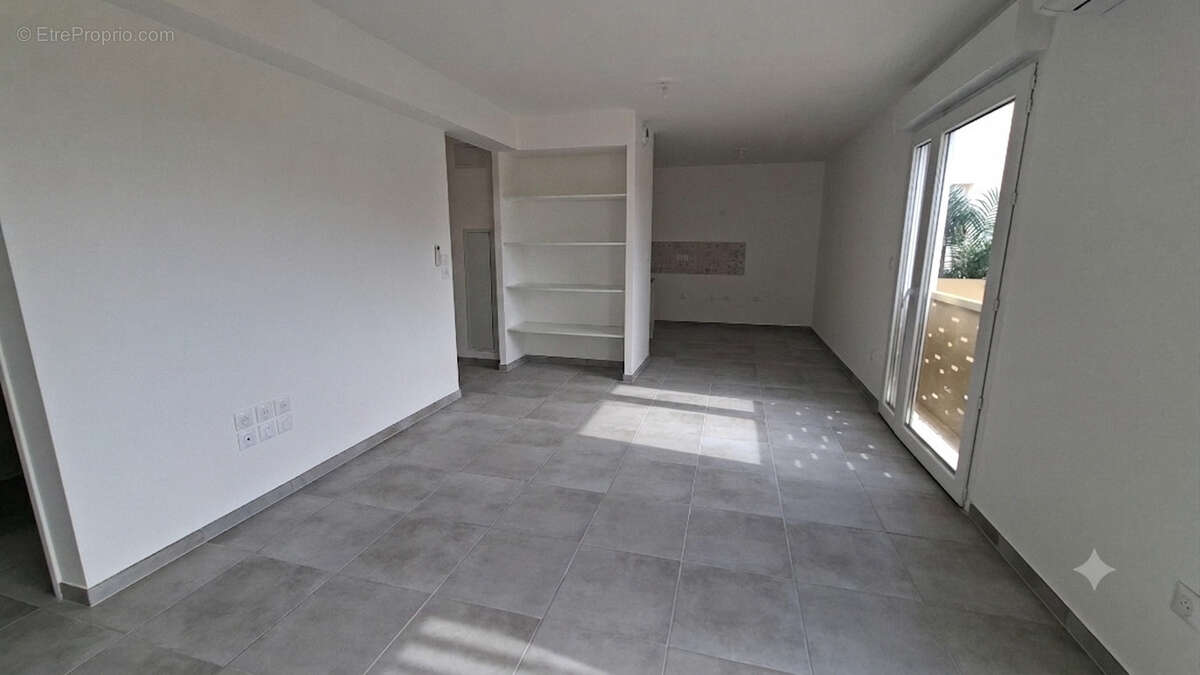 Appartement T3 lumineux avec balcon à AVIGNON - photo 3