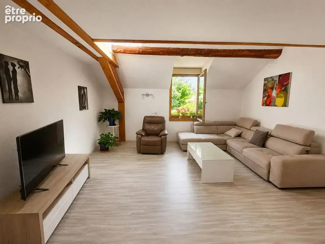 Ensemble Immobilier - Maison + Appartement rénové - Type F7 - POSSIBILITE COMMERCE - Girmont Val-d'Ajol (88) - photo 6