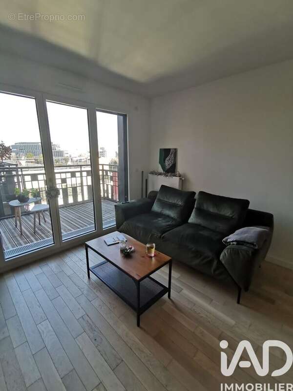 Photo 4 - Appartement à COURBEVOIE