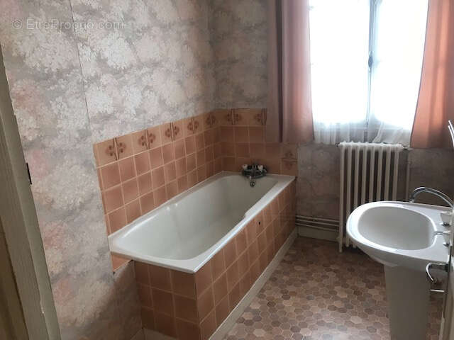 Maison à VIMOUTIERS