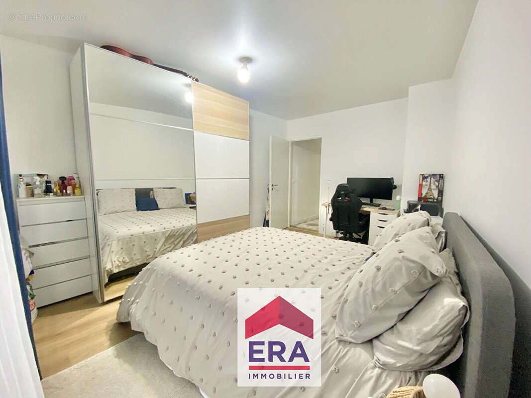 Appartement à SARTROUVILLE