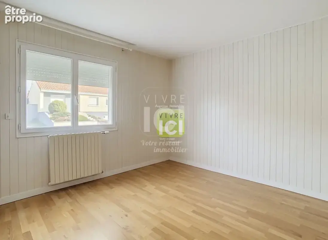 Maison CHOLET avec sous-sol total . - photo 7