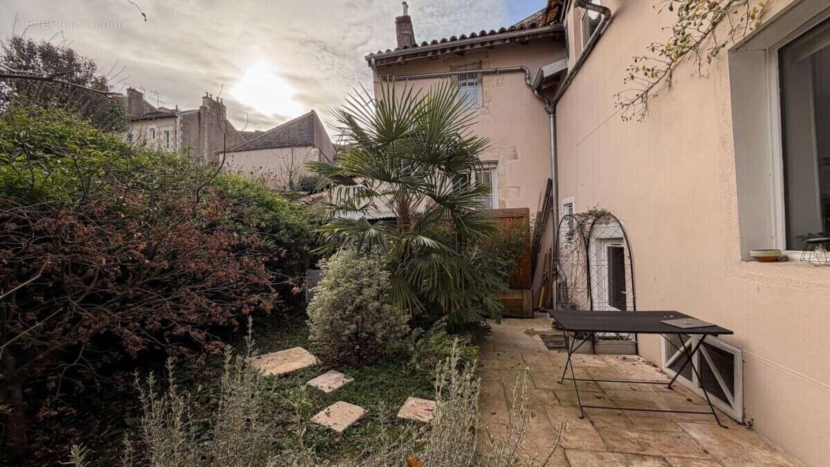 Maison à POITIERS