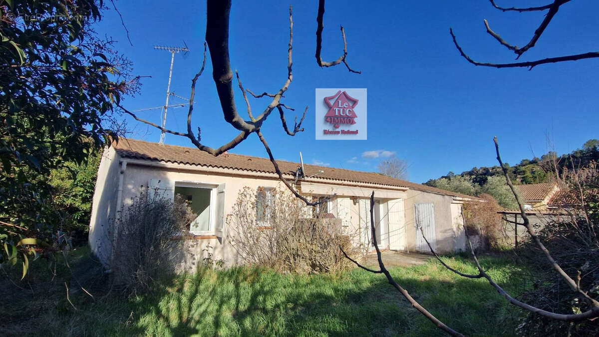 Maison à MONDRAGON