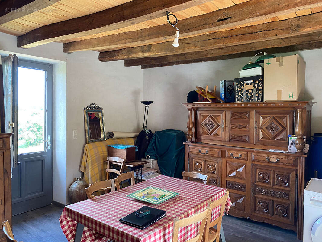 Ensemble de deux maisons  sur 4275m² - photo 6
