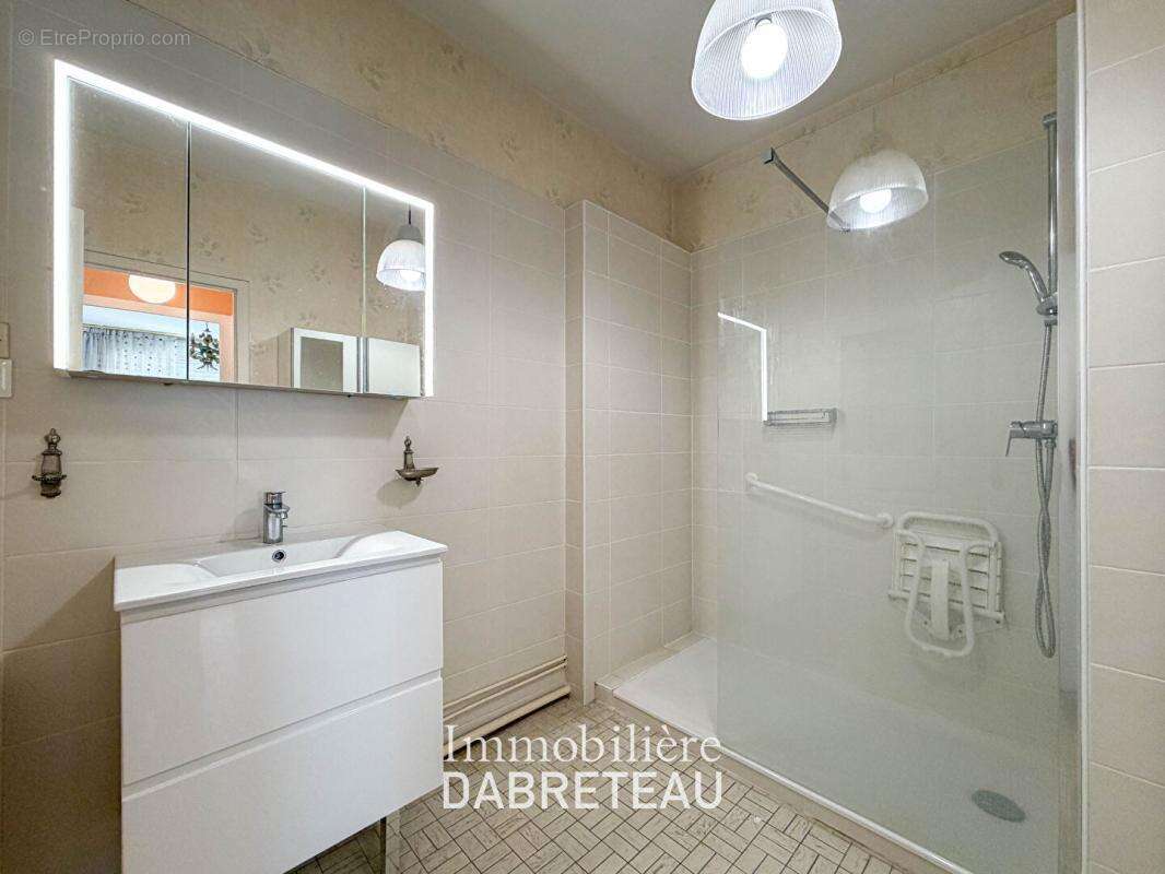 Appartement à LYON-6E