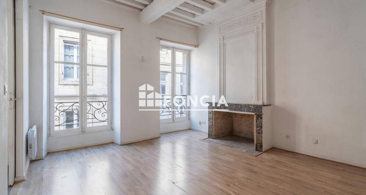 Appartement à BORDEAUX