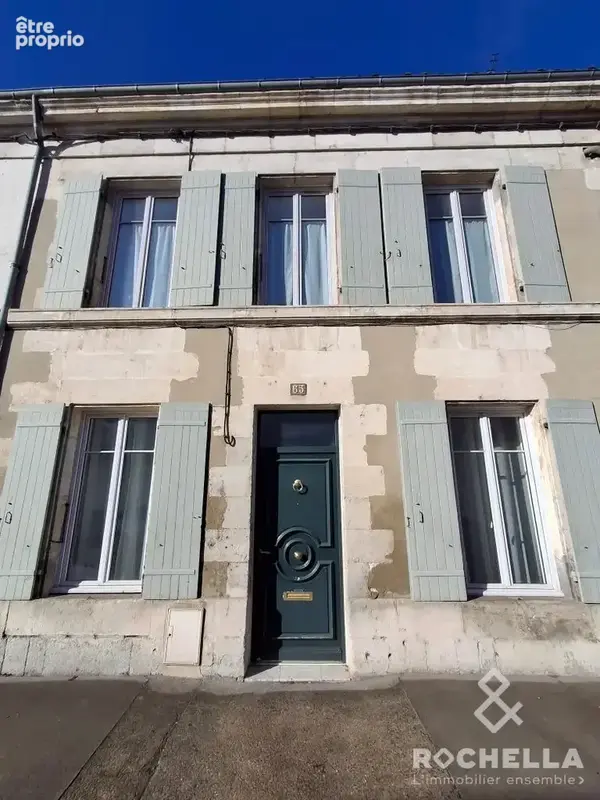 Maison à SAINT-JEAN-D'ANGELY