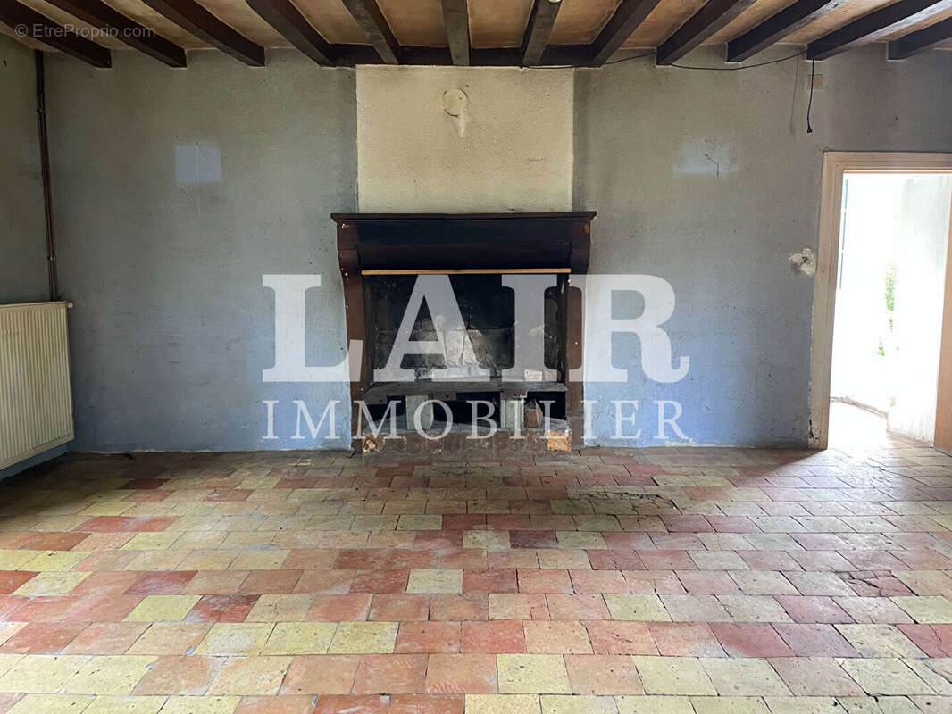 Maison à SAINT-JOUIN-DE-BLAVOU