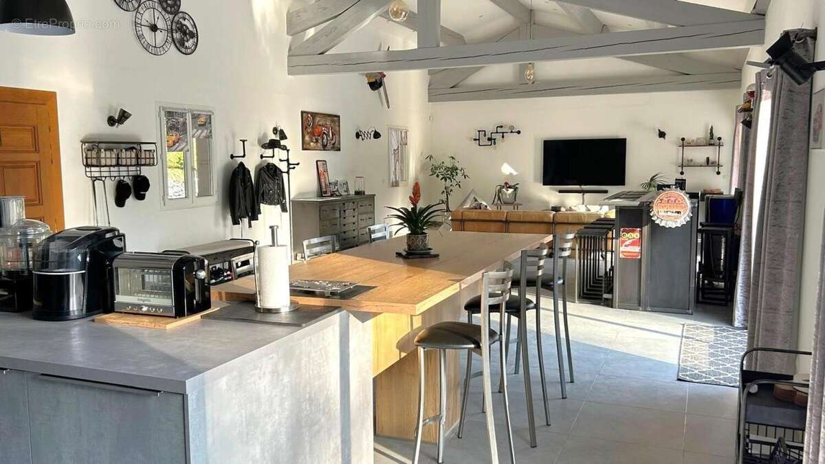 Photo 8 - Maison à TOURVES