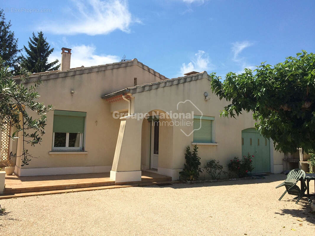 Maison à CHATEAURENARD