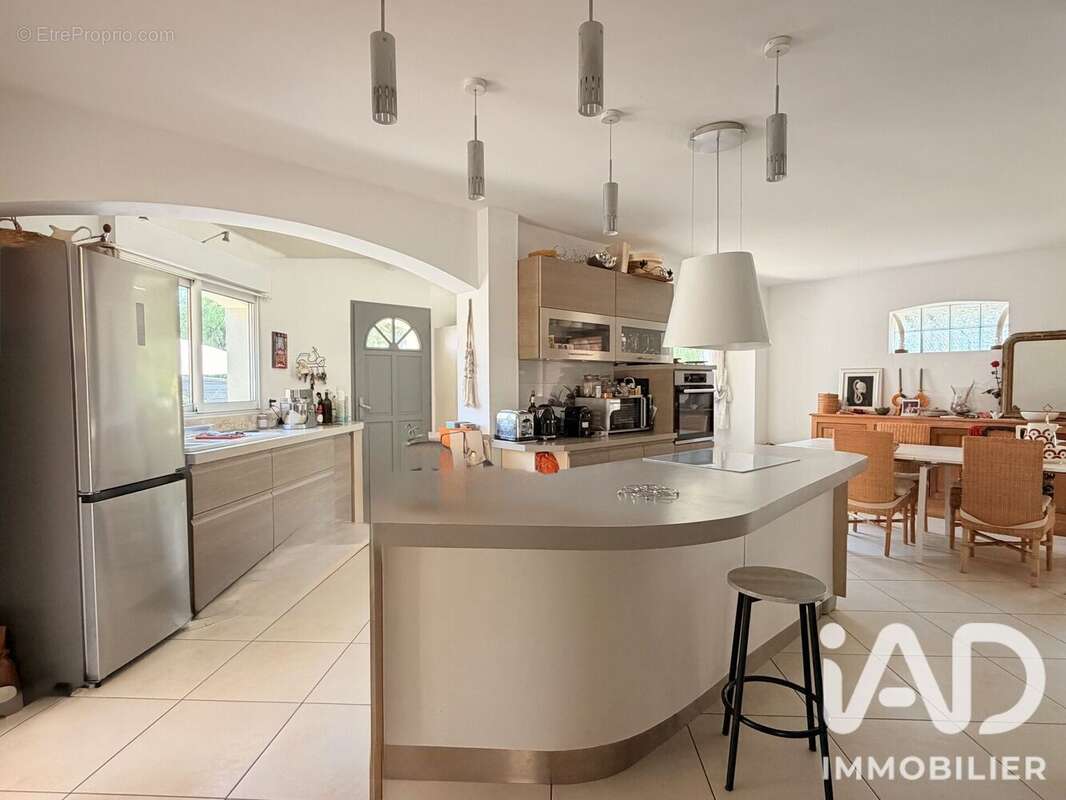 Maison 88 m² à Hyeres  - photo 8