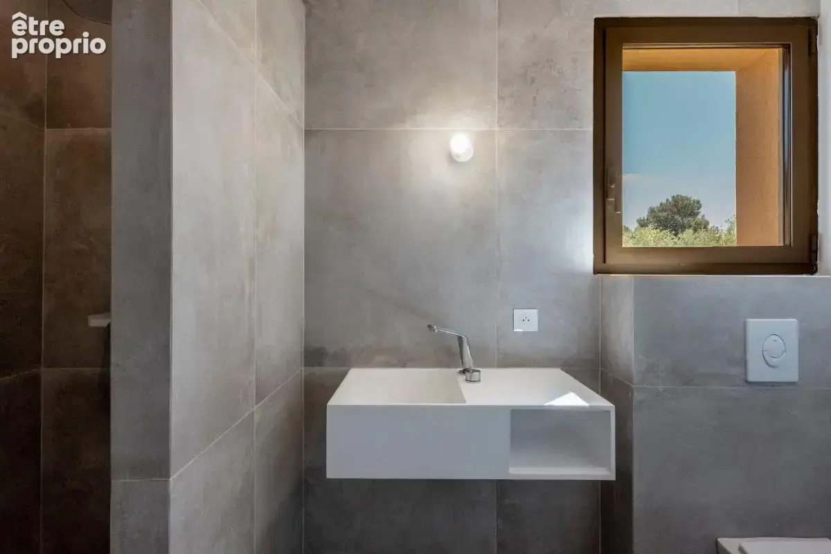 A vendre la cadiere 83740, maison d'exception au calme absolu avec piscine et vue dégagée - photo 9