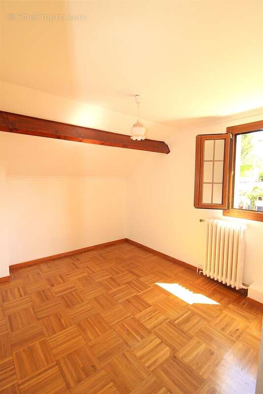 Maison à YERRES
