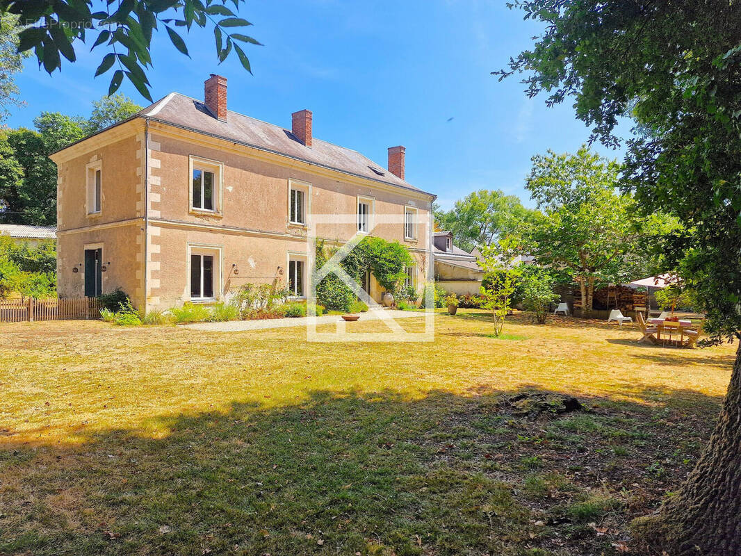 Maison à NOTRE-DAME-D'OE