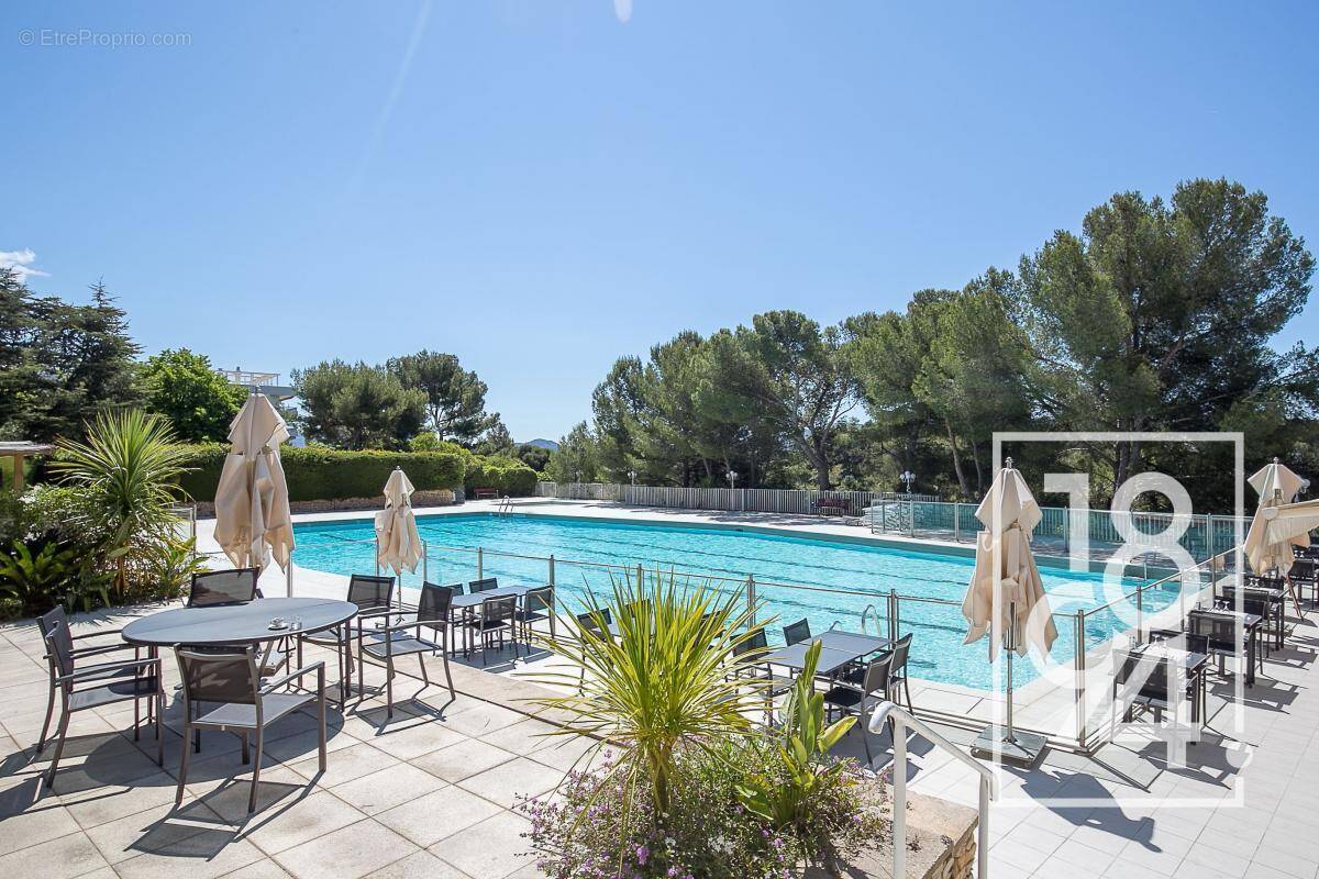 Appartement à MARSEILLE-8E