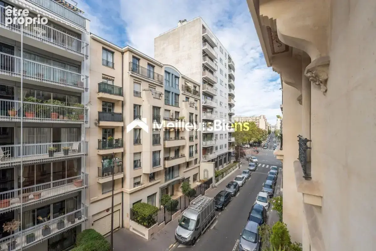 Appartement familial de standing dans un batiment post hausmannien - photo 4