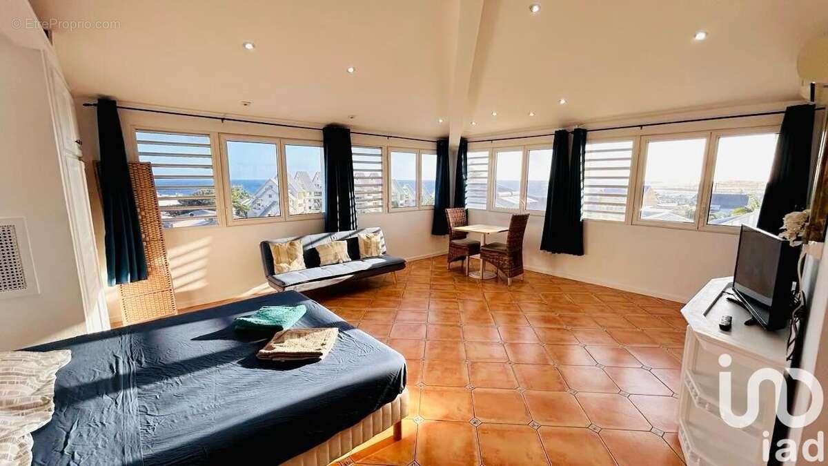 Photo 5 - Commerce à SAINT-PIERRE