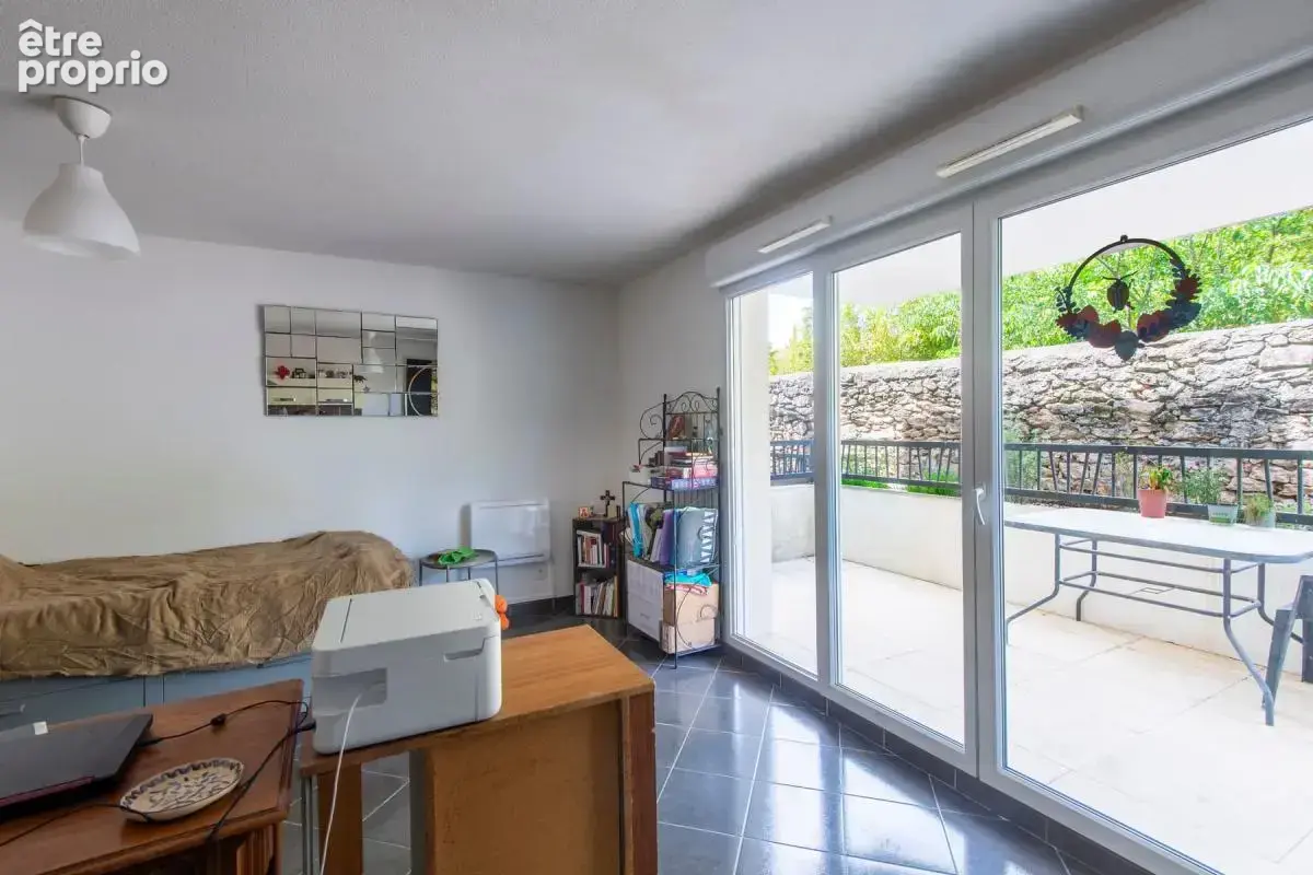 Charmant T1 avec terrasse et parking à Saint-Rémy-de-Provence – Investissement locatif sécurisé - photo 5