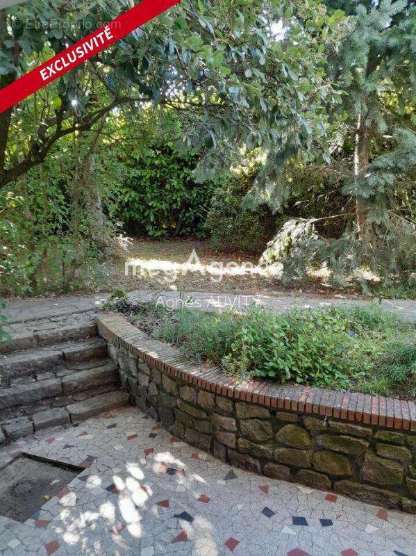 Maison à NERIS-LES-BAINS