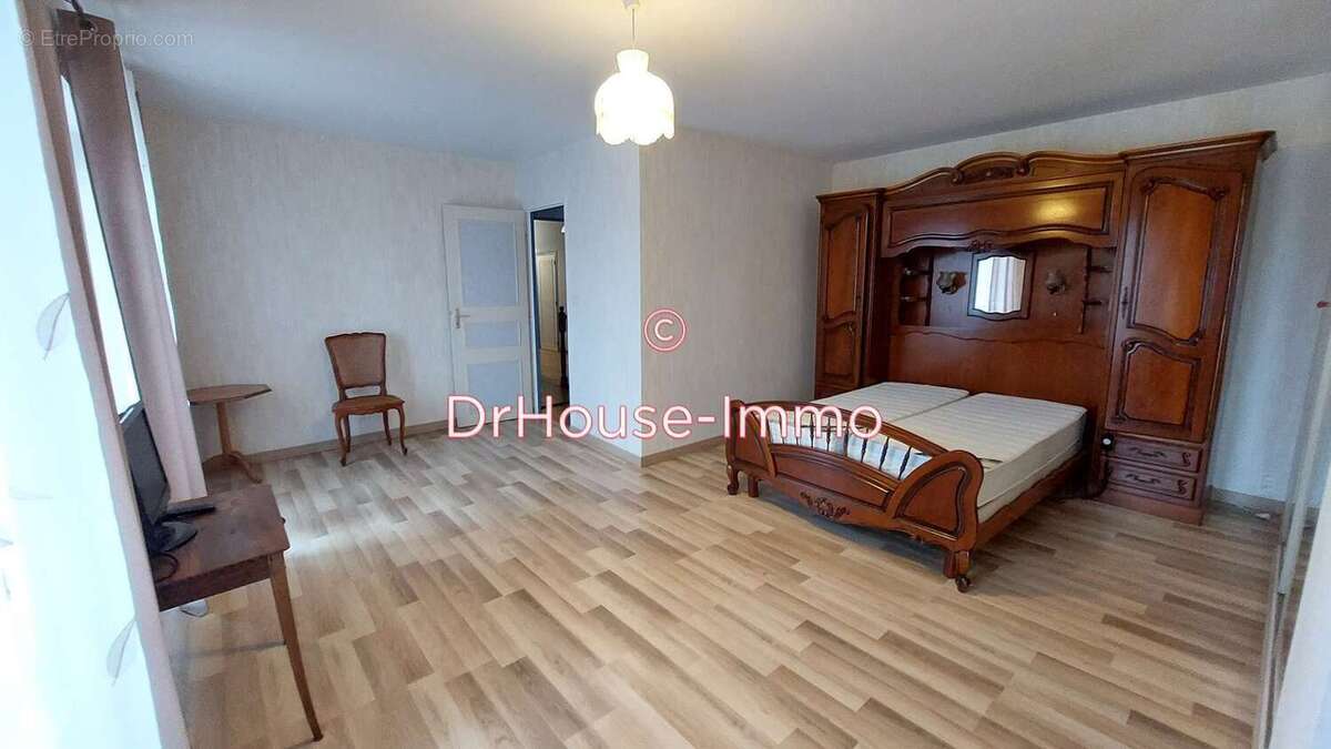 Maison à CRAMCHABAN