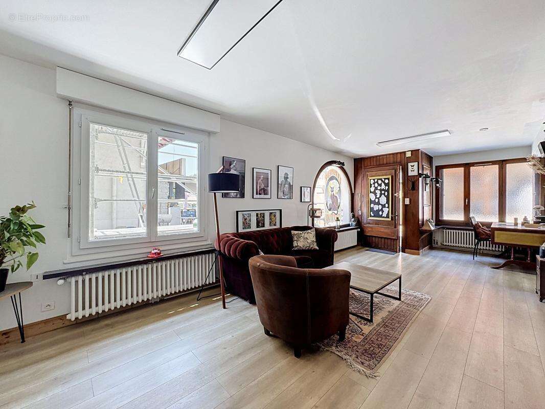 Local commercial - photo 6