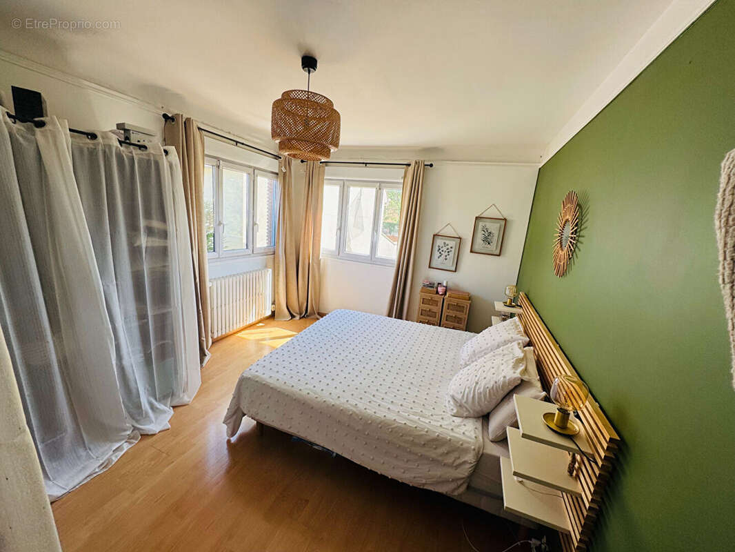 Maison à SARTROUVILLE