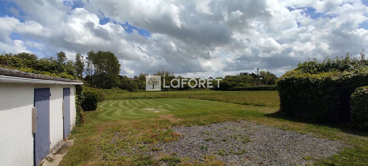 Maison à PLOUGRESCANT