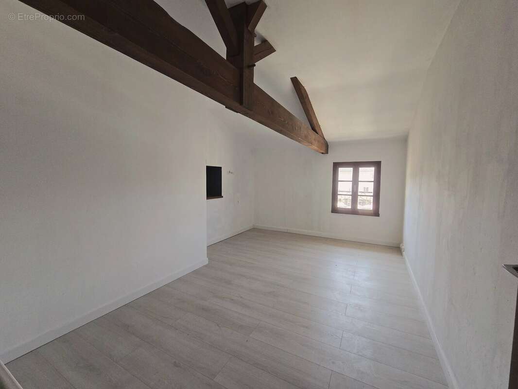Maison en plein coeur du village - photo 9