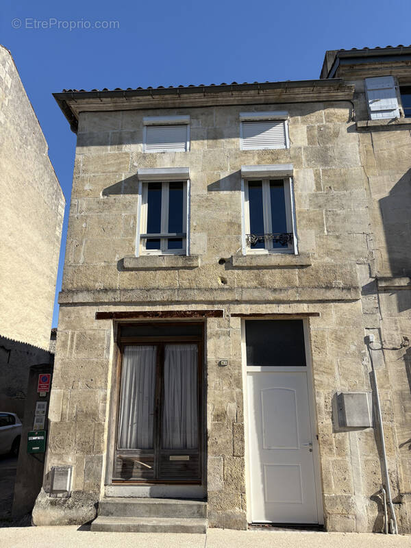 Maison à COGNAC