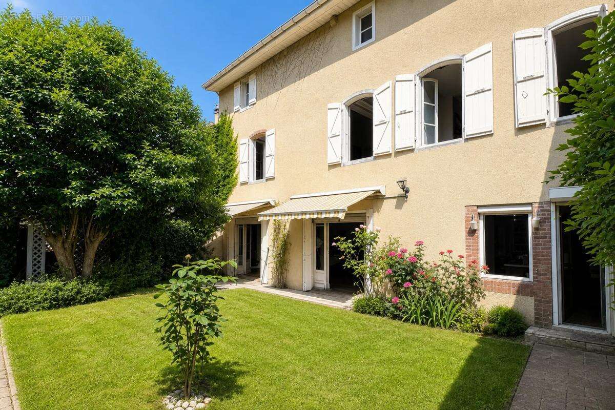 Maison à MIRANDE