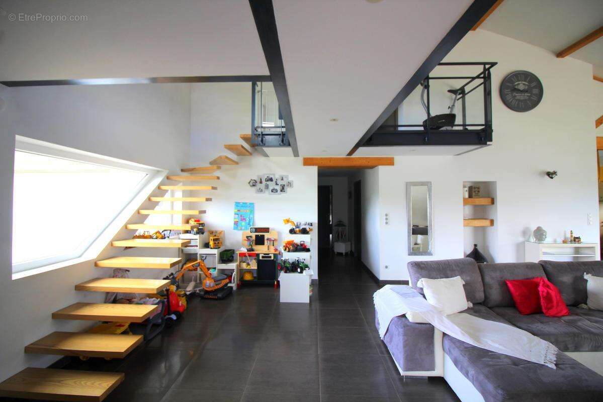 Maison à BIZIAT