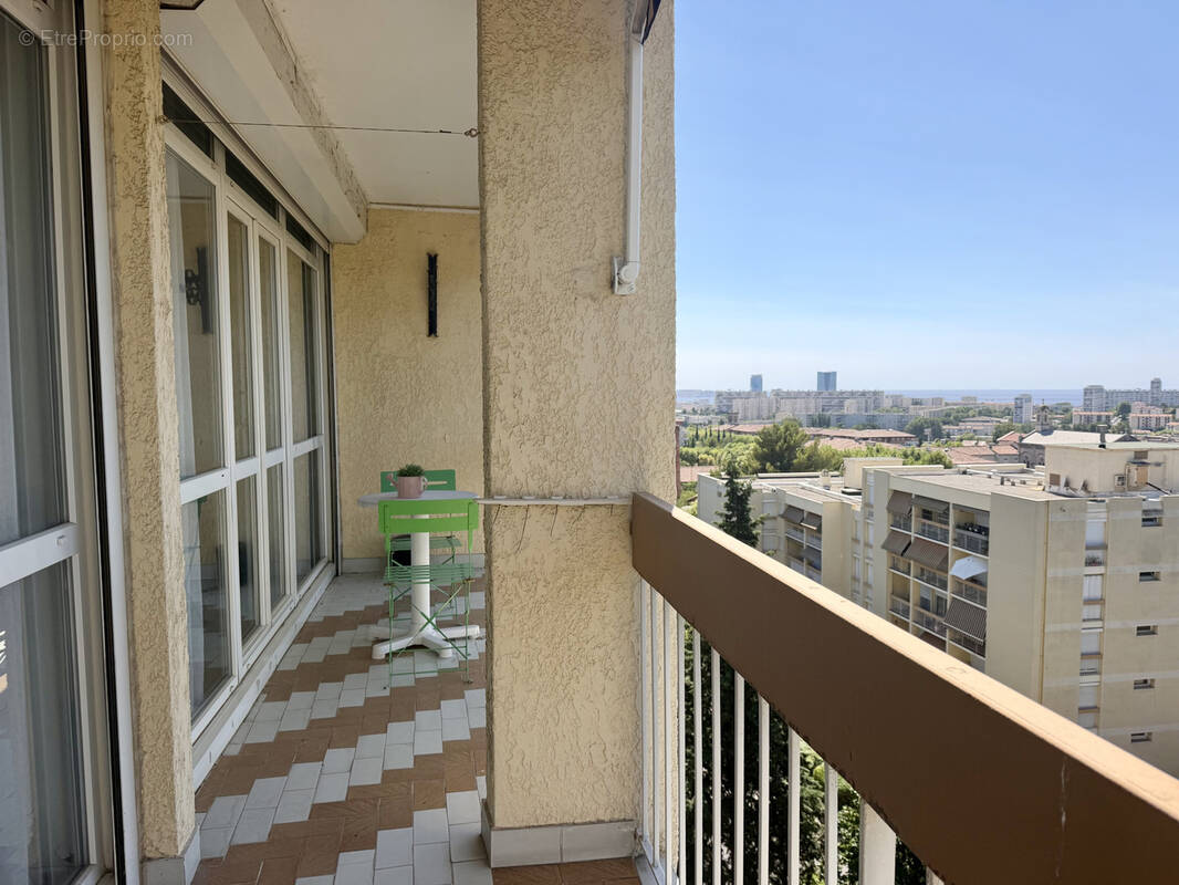 Appartement à MARSEILLE-14E