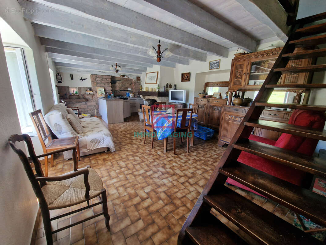 Maison à COMBRET
