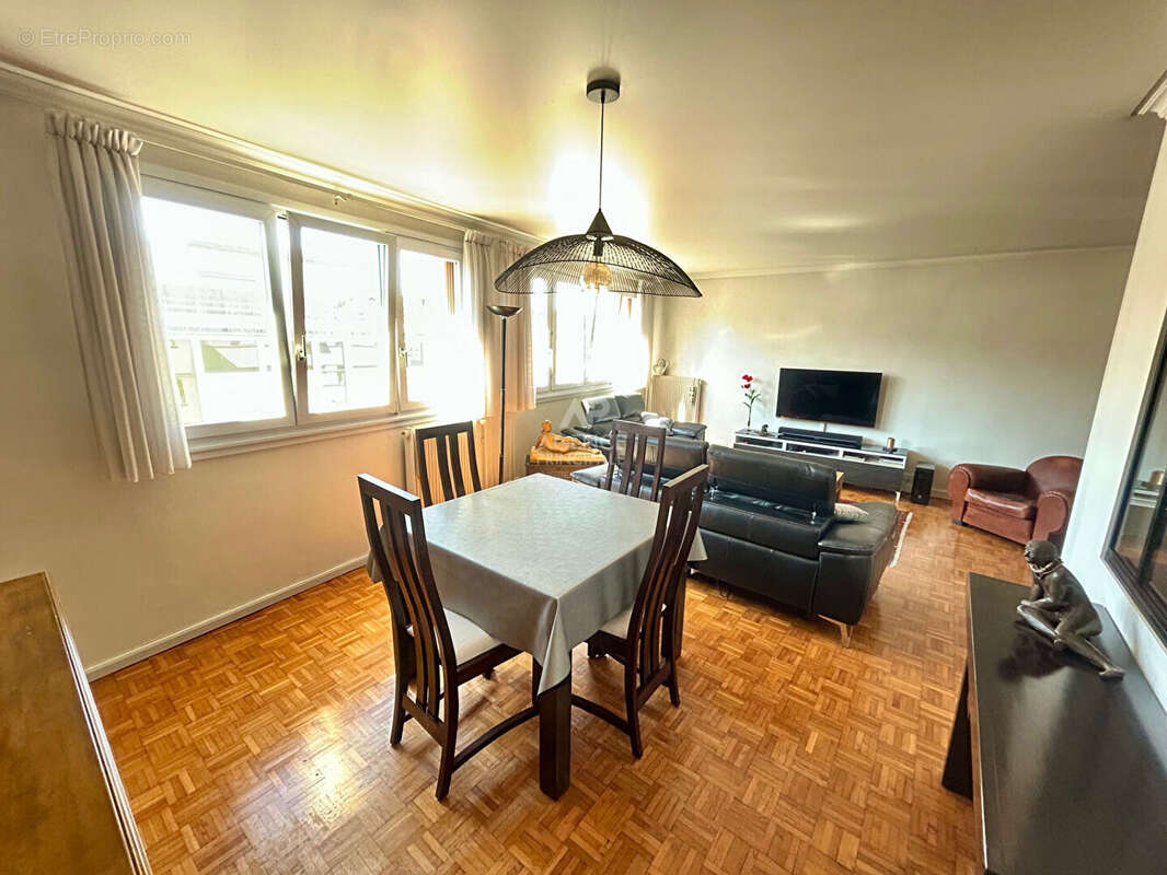 Appartement à POISSY