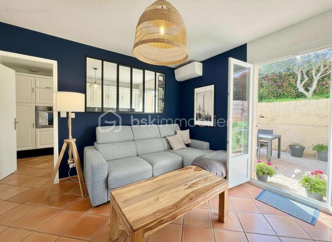 Maison à LA GAUDE