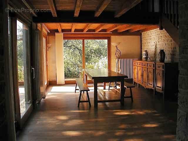 Maison à LA CHAPELLE