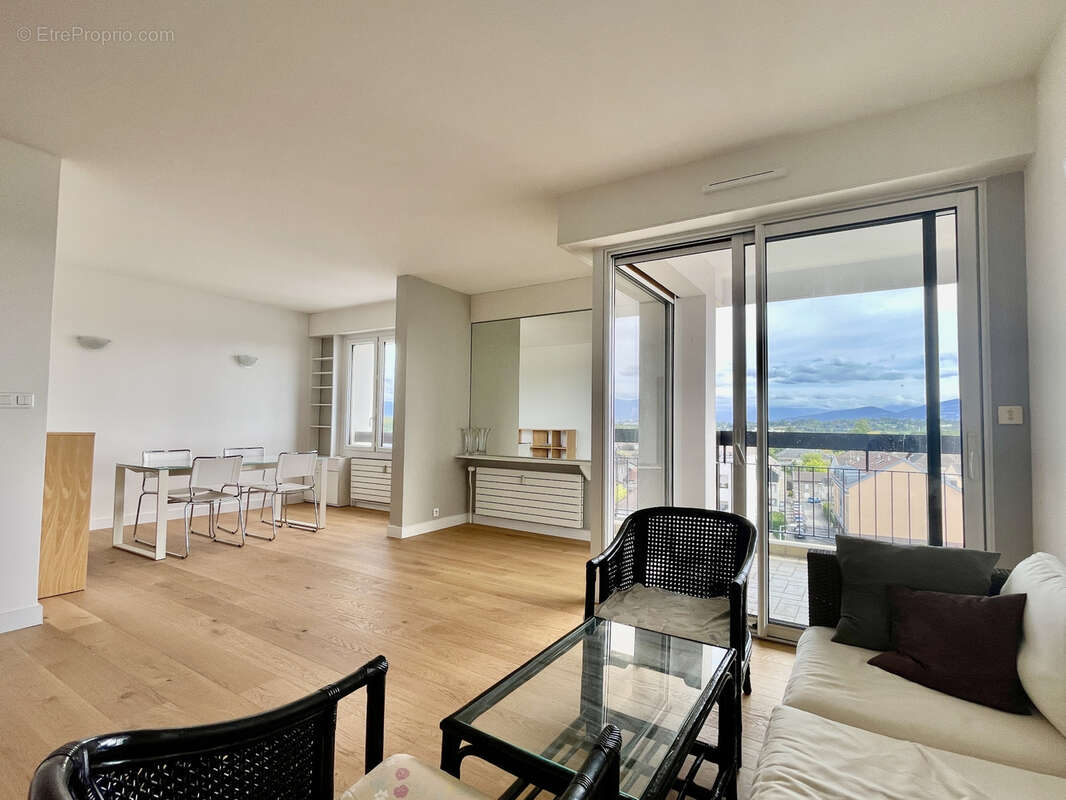 Appartement à FERNEY-VOLTAIRE