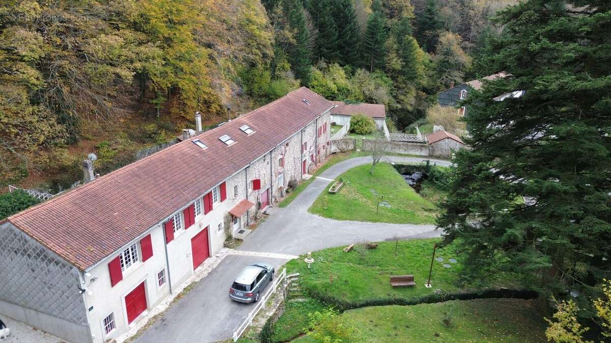 Maison à LES MARTYS