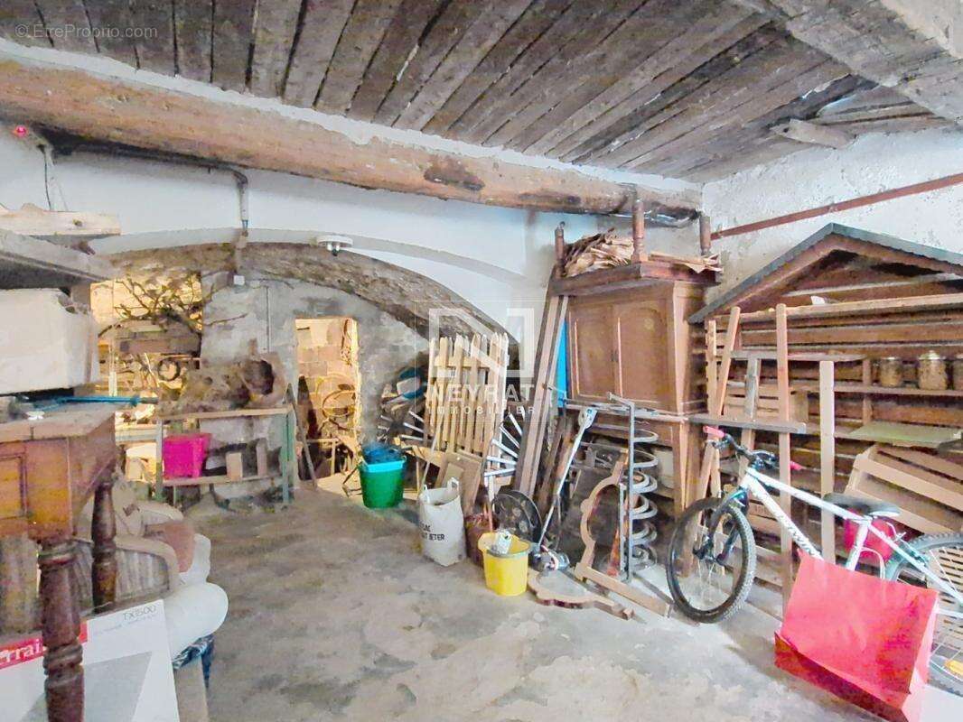 Tourrettes - investissement - maison de village - photo 5
