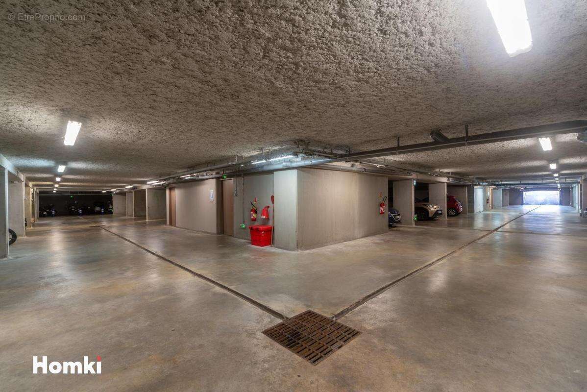 Appartement à BORMES-LES-MIMOSAS