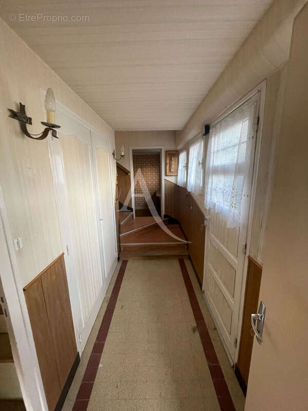 Maison à SAINT-JEAN-DE-BRAYE