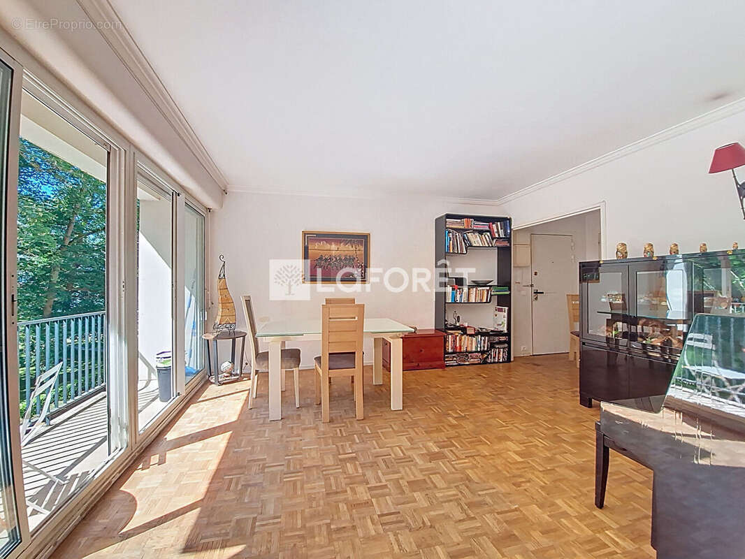 Appartement à VERNEUIL-SUR-SEINE