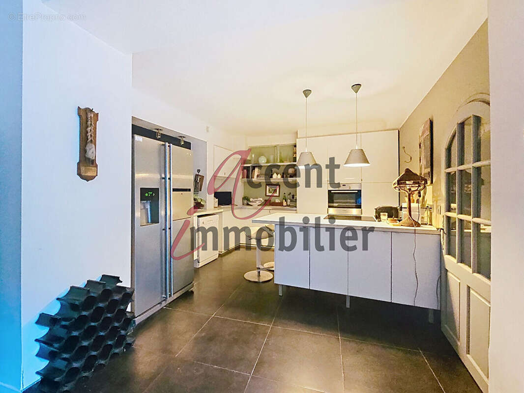 Maison à L&#039;ISLE-SUR-LA-SORGUE