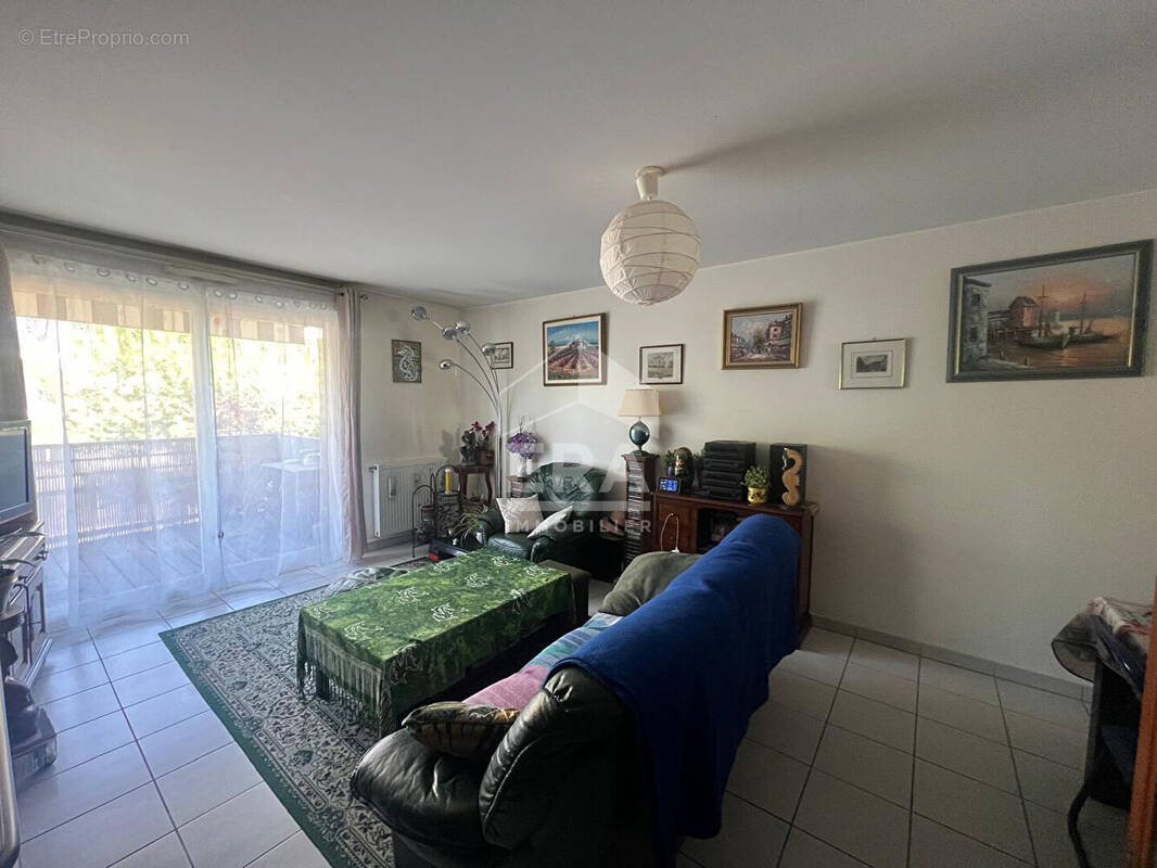 Appartement à VILLEFONTAINE