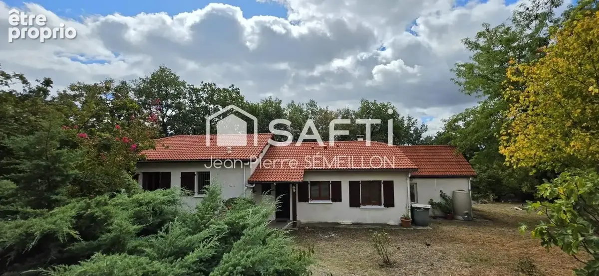 Photo 1 - Maison à SAINT-HILAIRE-DE-LUSIGNAN