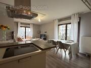 Appartement à LES PAVILLONS-SOUS-BOIS