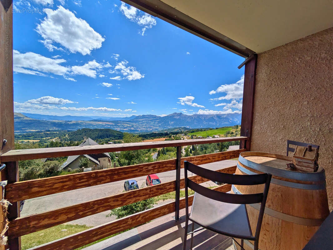 Appartement à SAINT-MICHEL-DE-CHAILLOL