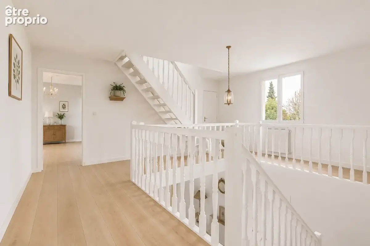 Maison 245m2, 5 chambres, combles aménagés, sous sol total, piscine - photo 7