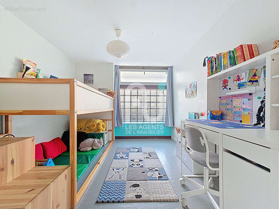 Appartement à ASNIERES-SUR-SEINE
